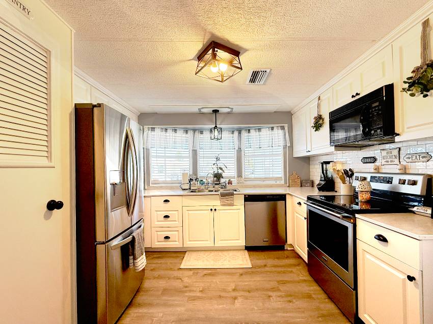 7703 Laurel Way a Ellenton, FL Mobile or Manufactured Home for Sale